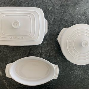 Le Creuset 5-piece stoneware set.